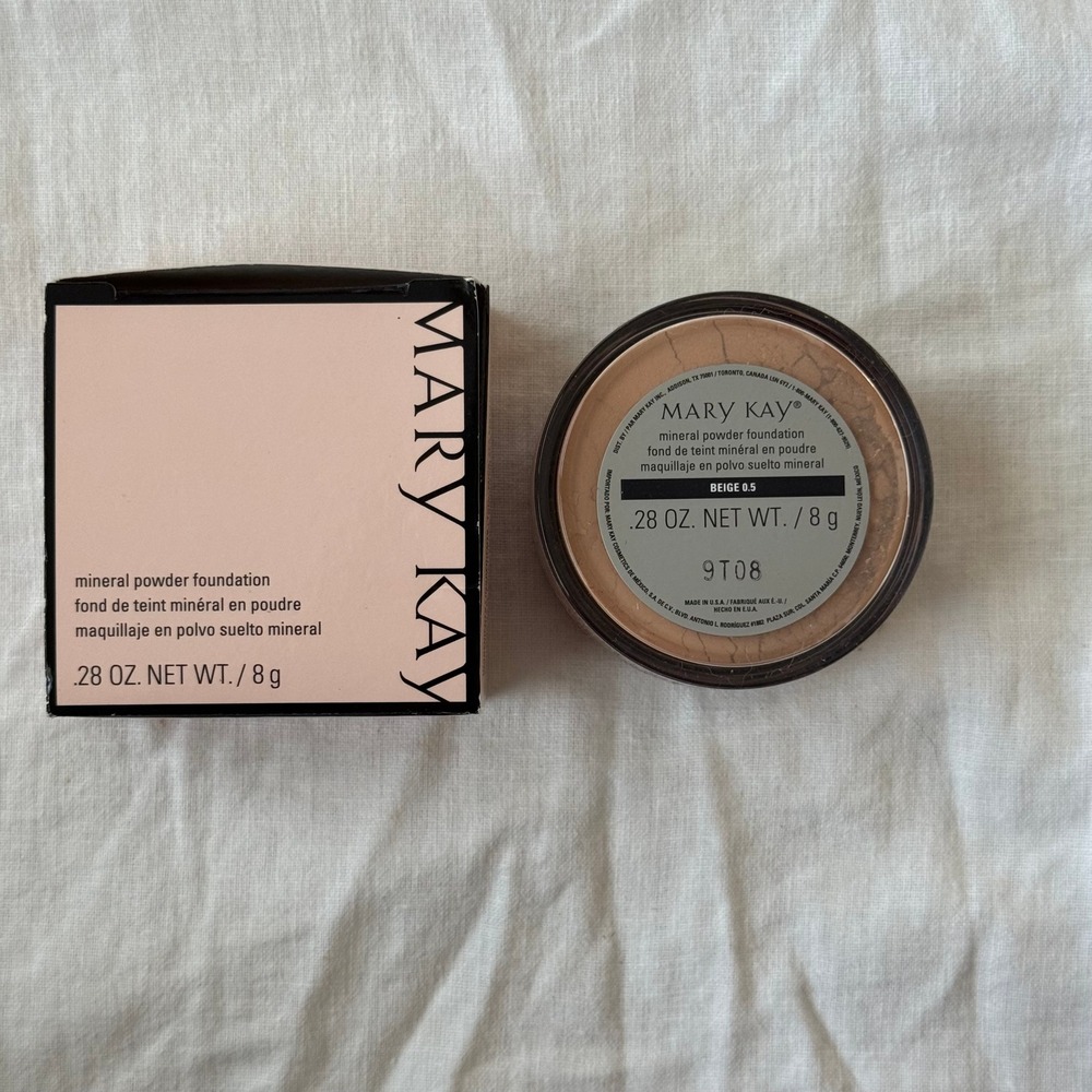 Mary Kay Mineral Powder Foundation Women's 0.28 oz Beige 0.5 Matte Natural